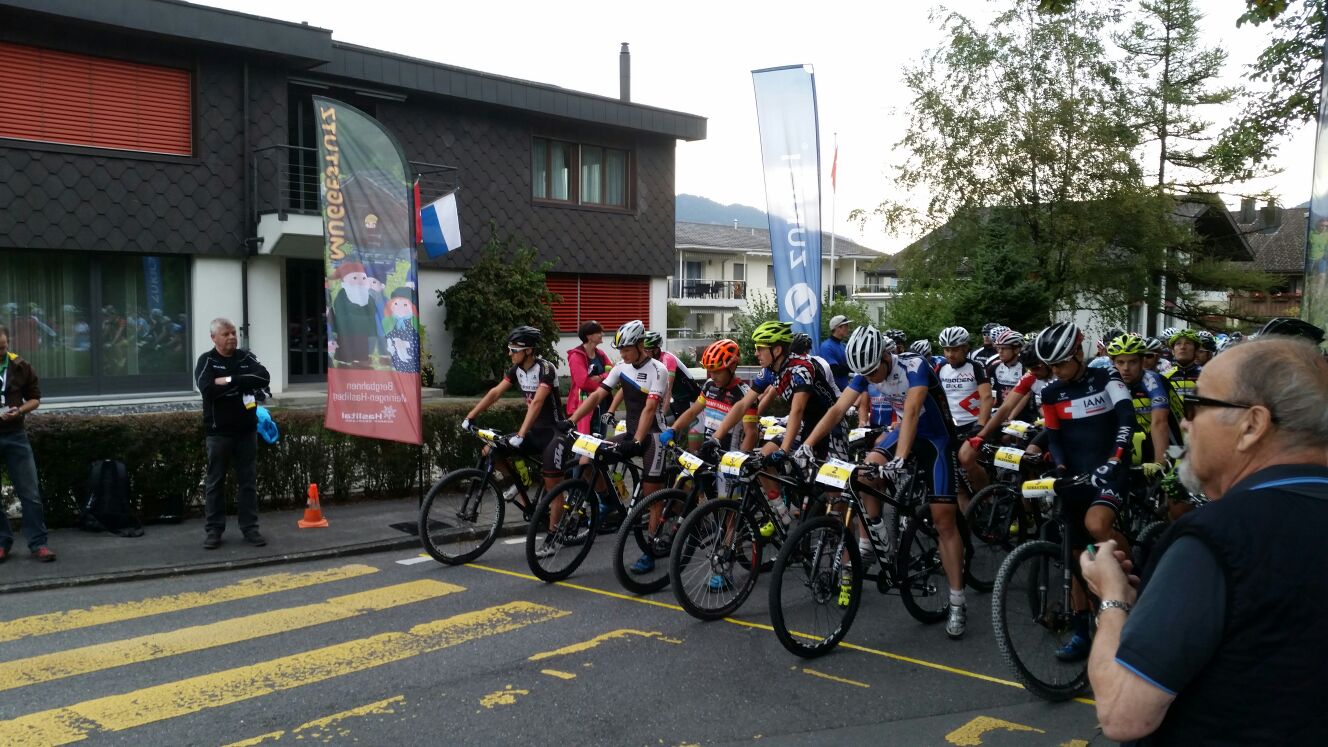 Urs Huber und Esther Süss gewinnen die 13. O-Tour