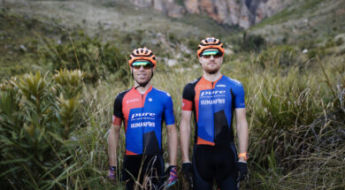 2) Frans Claes (links) Manuel Pliem (rechts) mit Brille