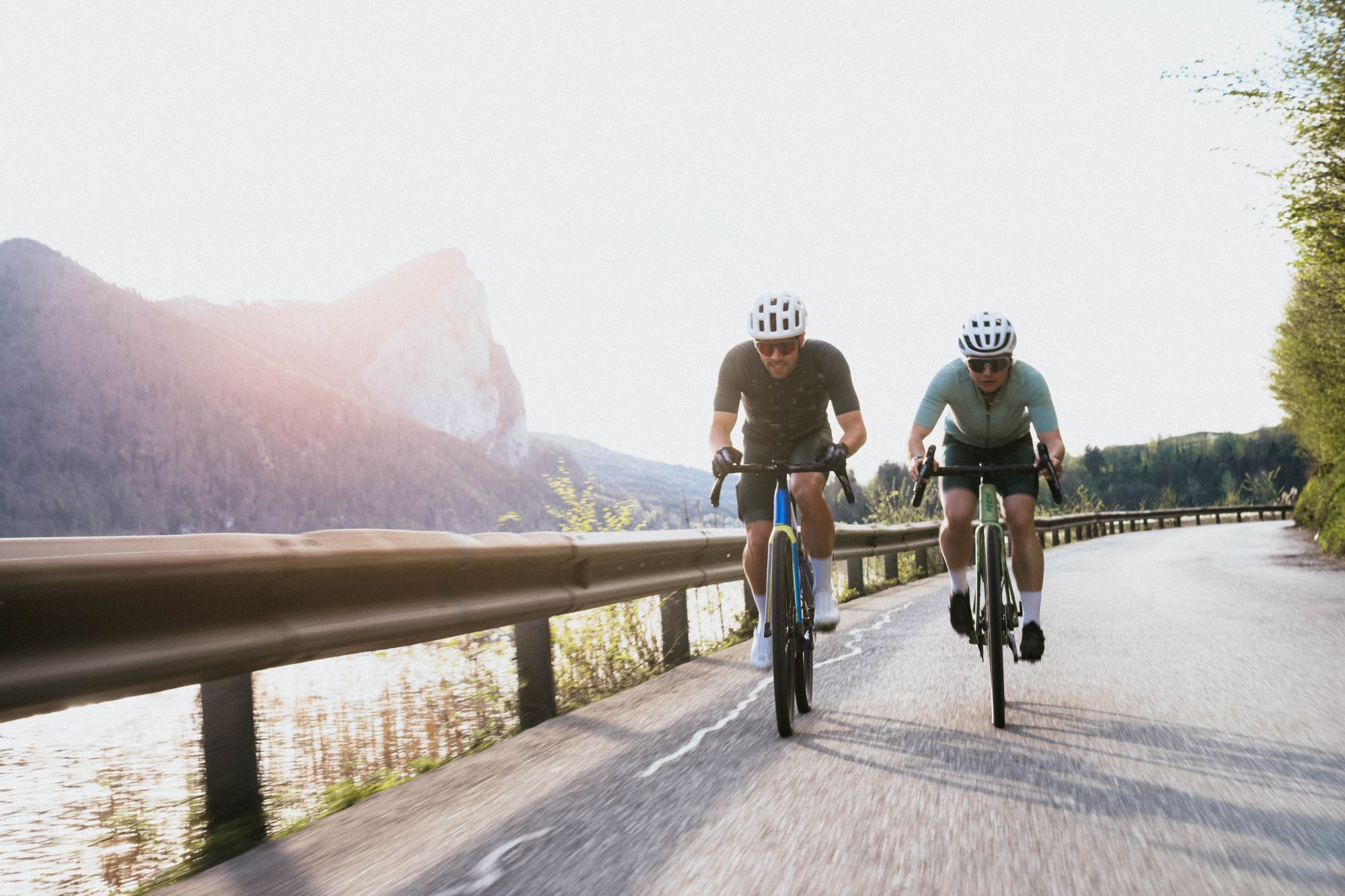 Zwischen Asphalt und Wildnis: Die Löffler „SKYS“ Gravel-Kollektion im Detailcheck